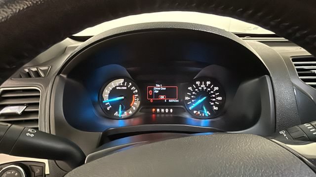 Used 2018 Ford Explorer XLT AWD/4WD image 17