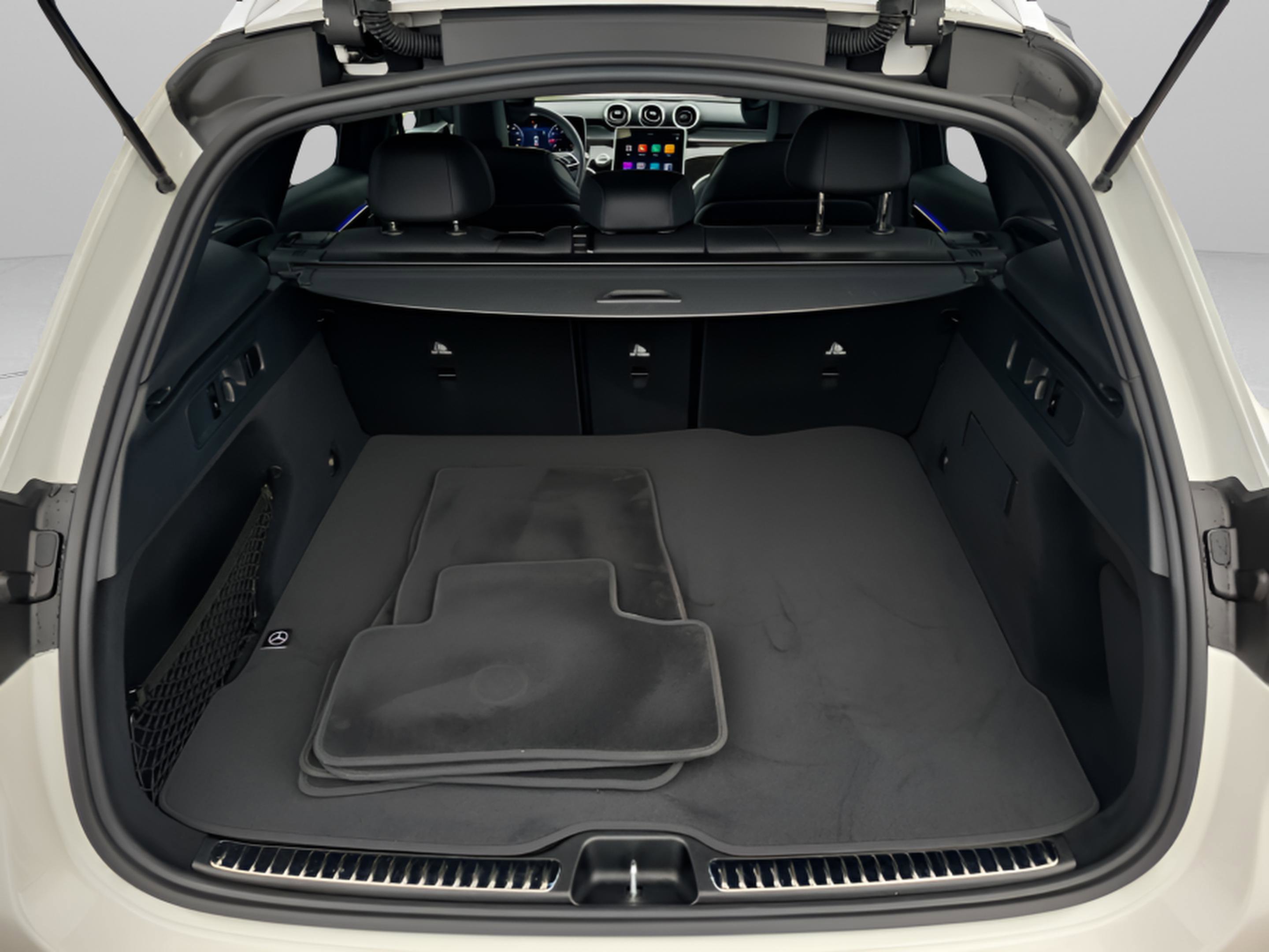 Certified 2025 Mercedes-Benz GLC 300 image 8