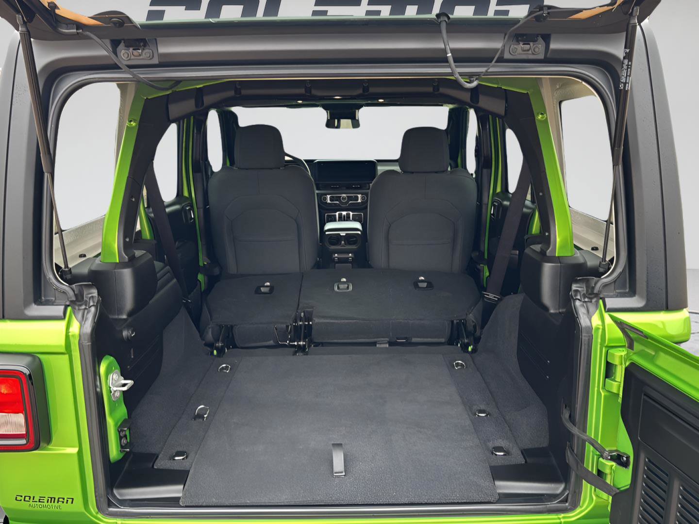 Used 2025 Jeep Wrangler Willys image 21