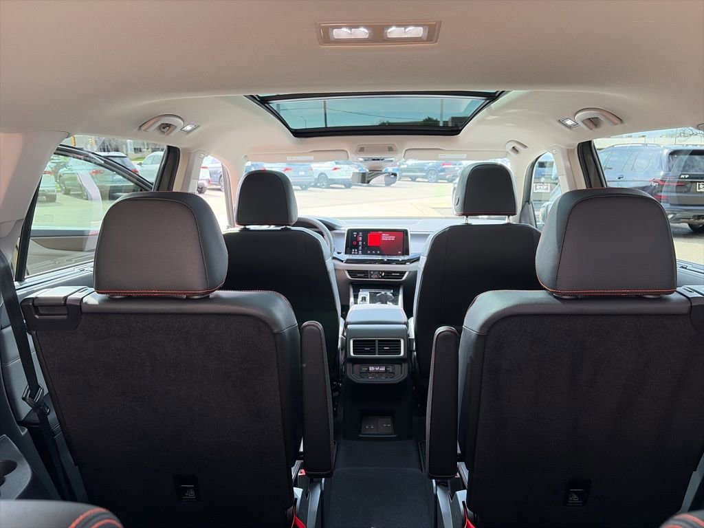 Certified 2025 Volkswagen Atlas Peak Edition SE image 15