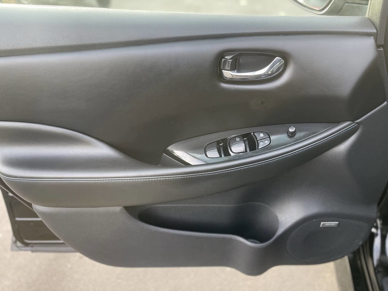 Used 2020 Nissan Leaf SL Plus image 11