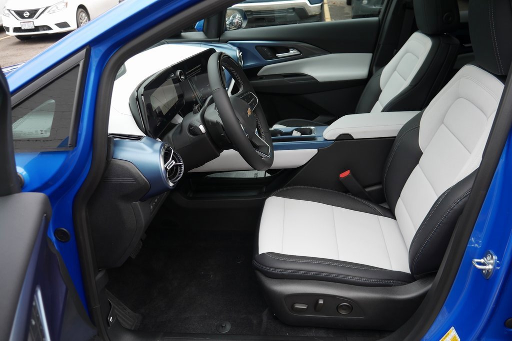 New 2026 Chevrolet Equinox EV LT image 8