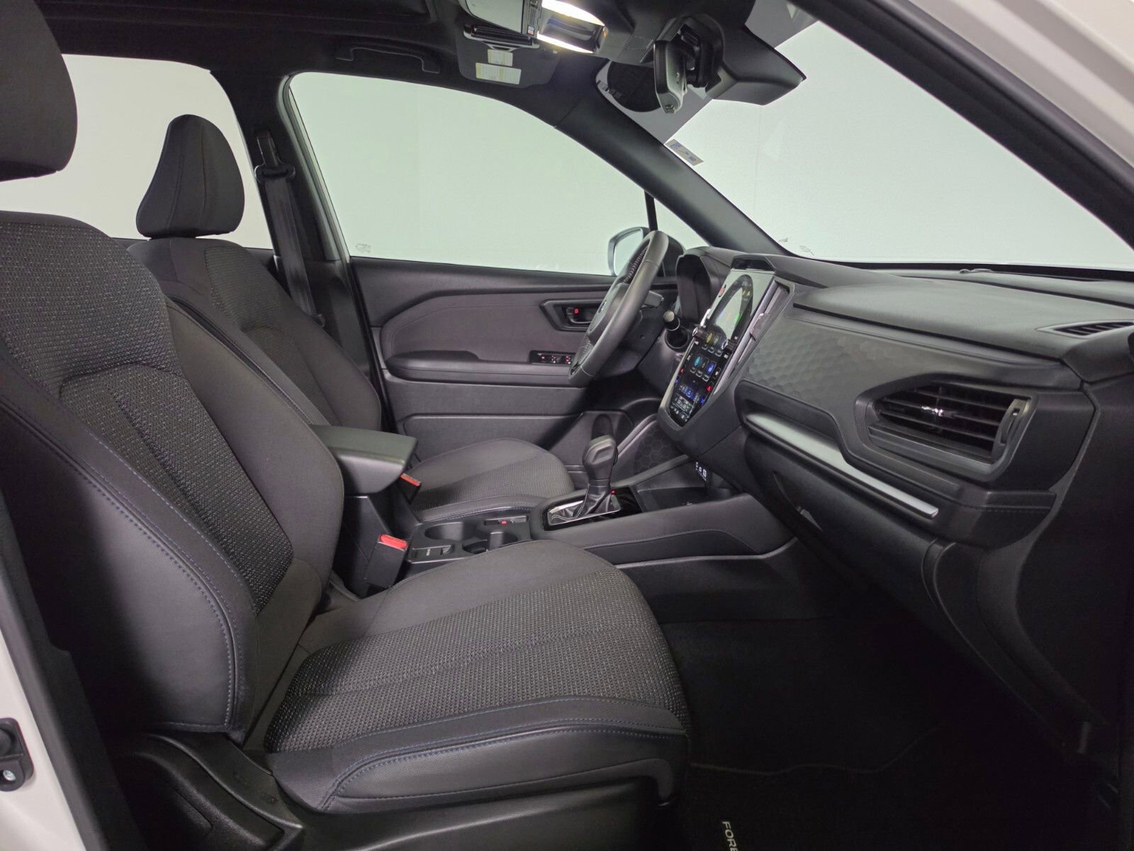 Certified 2025 Subaru Forester Premium AWD/4WD image 22