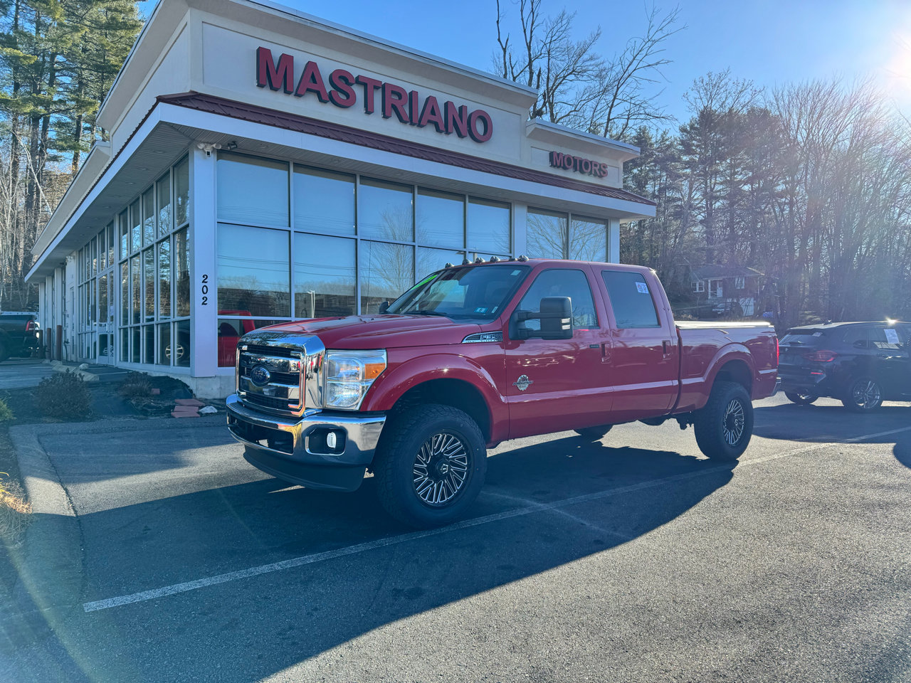 Used 2014 Ford F350 Lariat w/ Lariat Interior Package image 2