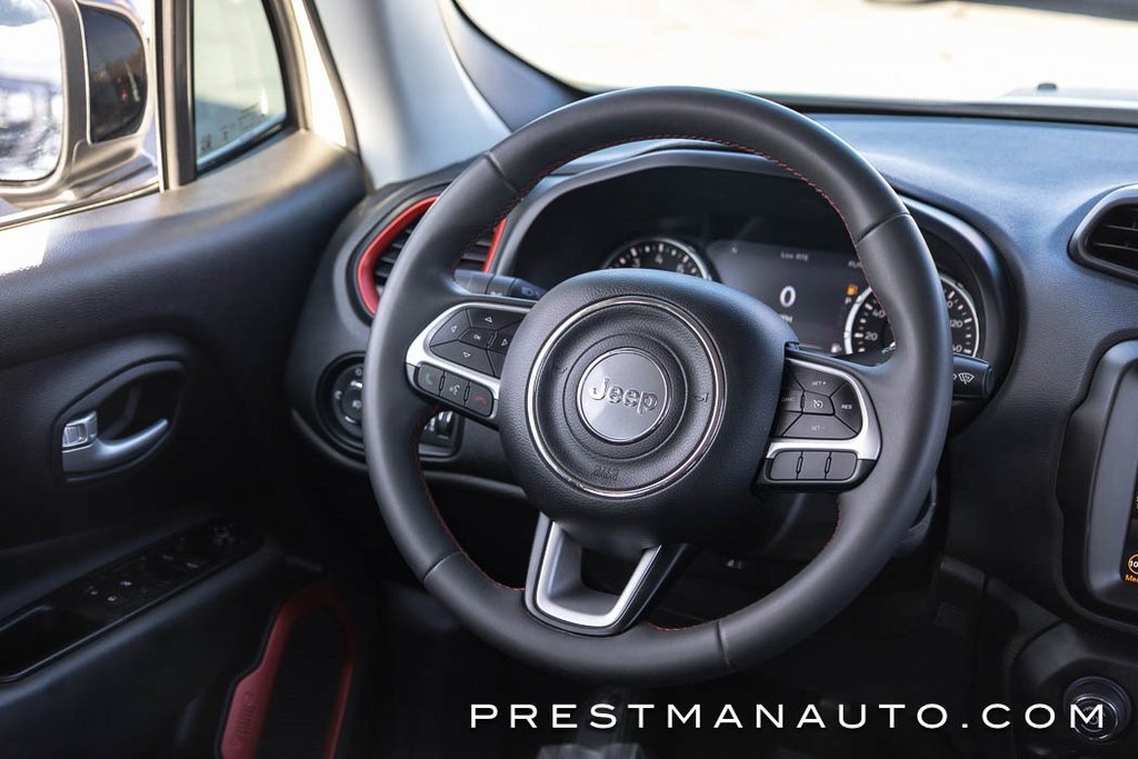 Used 2023 Jeep Renegade Trailhawk image 32