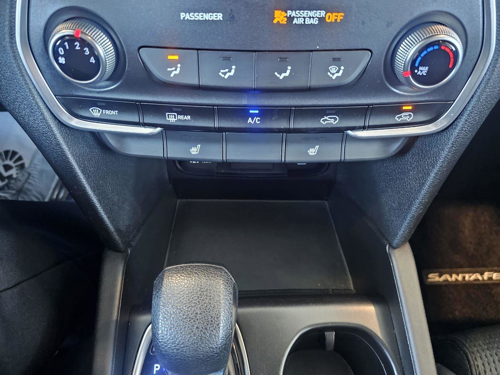 Used 2020 Hyundai Santa Fe SEL image 26