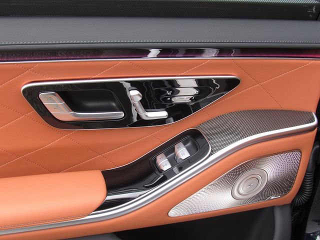 New 2025 Mercedes-Benz S 580 4MATIC Sedan image 17