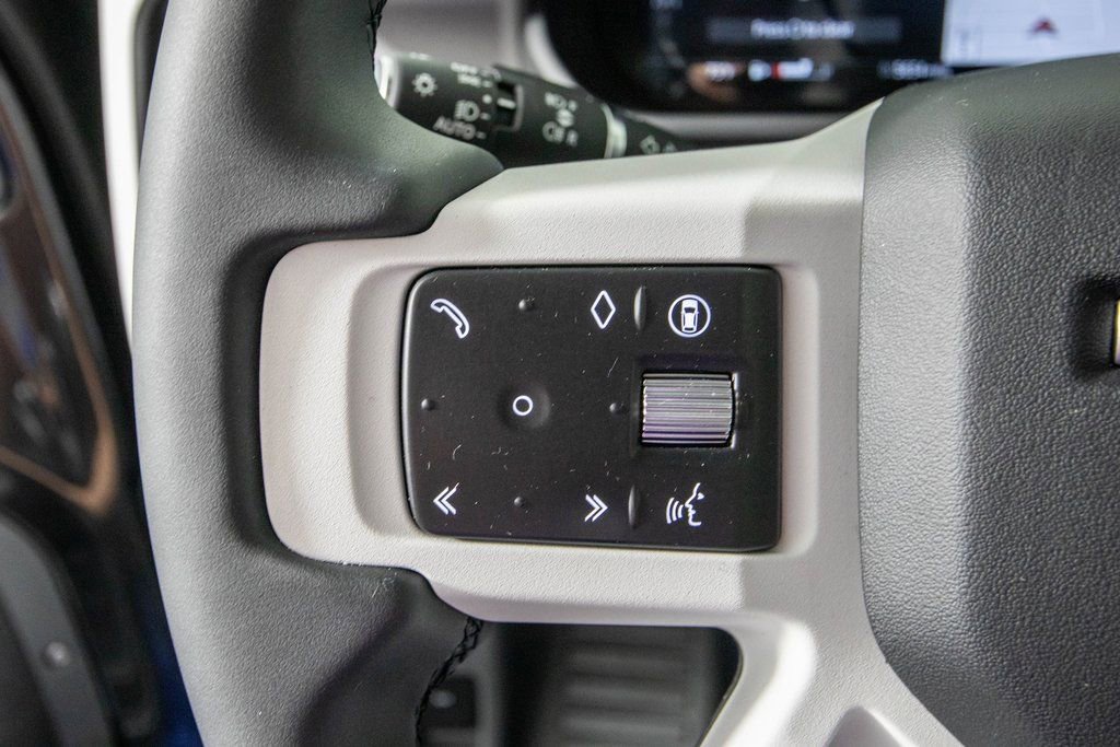 Used 2026 Land Rover Defender 130 S image 21
