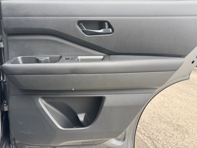 Used 2023 Nissan Pathfinder Rock Creek AWD/4WD image 31