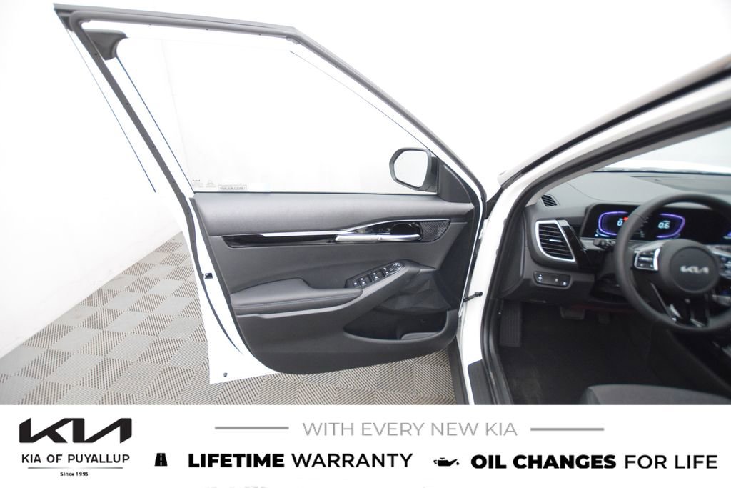 New 2026 Kia Seltos S image 9