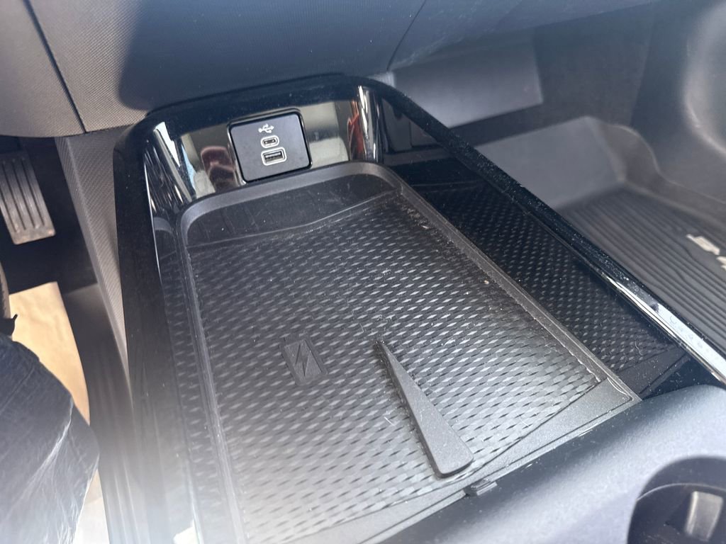 Used 2025 Ford Mustang Mach-E Premium image 34