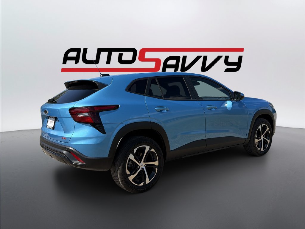 Used 2025 Chevrolet Trax RS w/ Driver Confidence Package FWD image 5