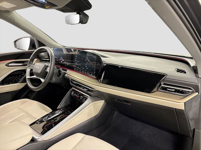 Certified 2025 Audi Q5 Premium w/ Convenience Package image 14