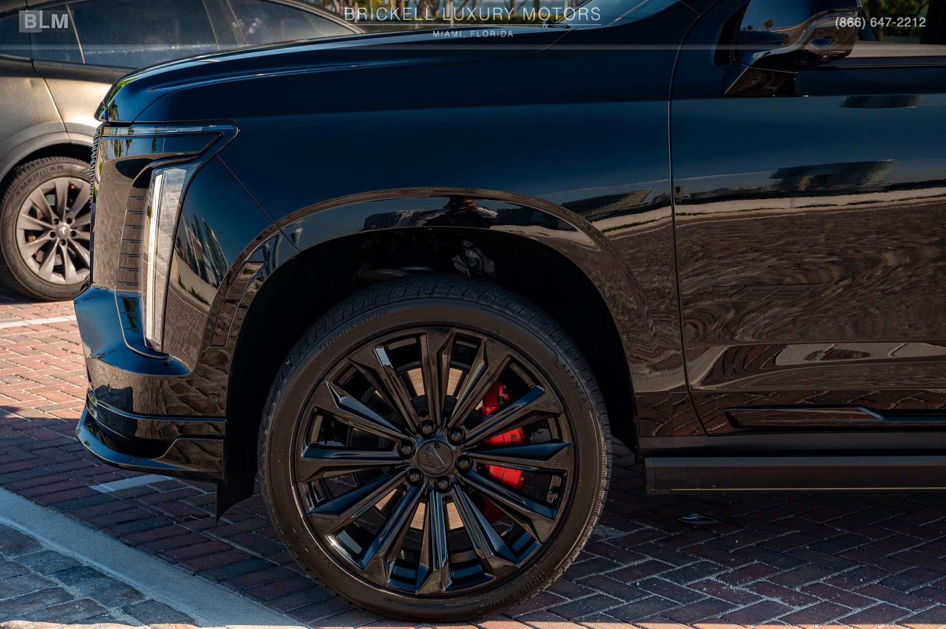 Used 2025 Cadillac Escalade V image 59