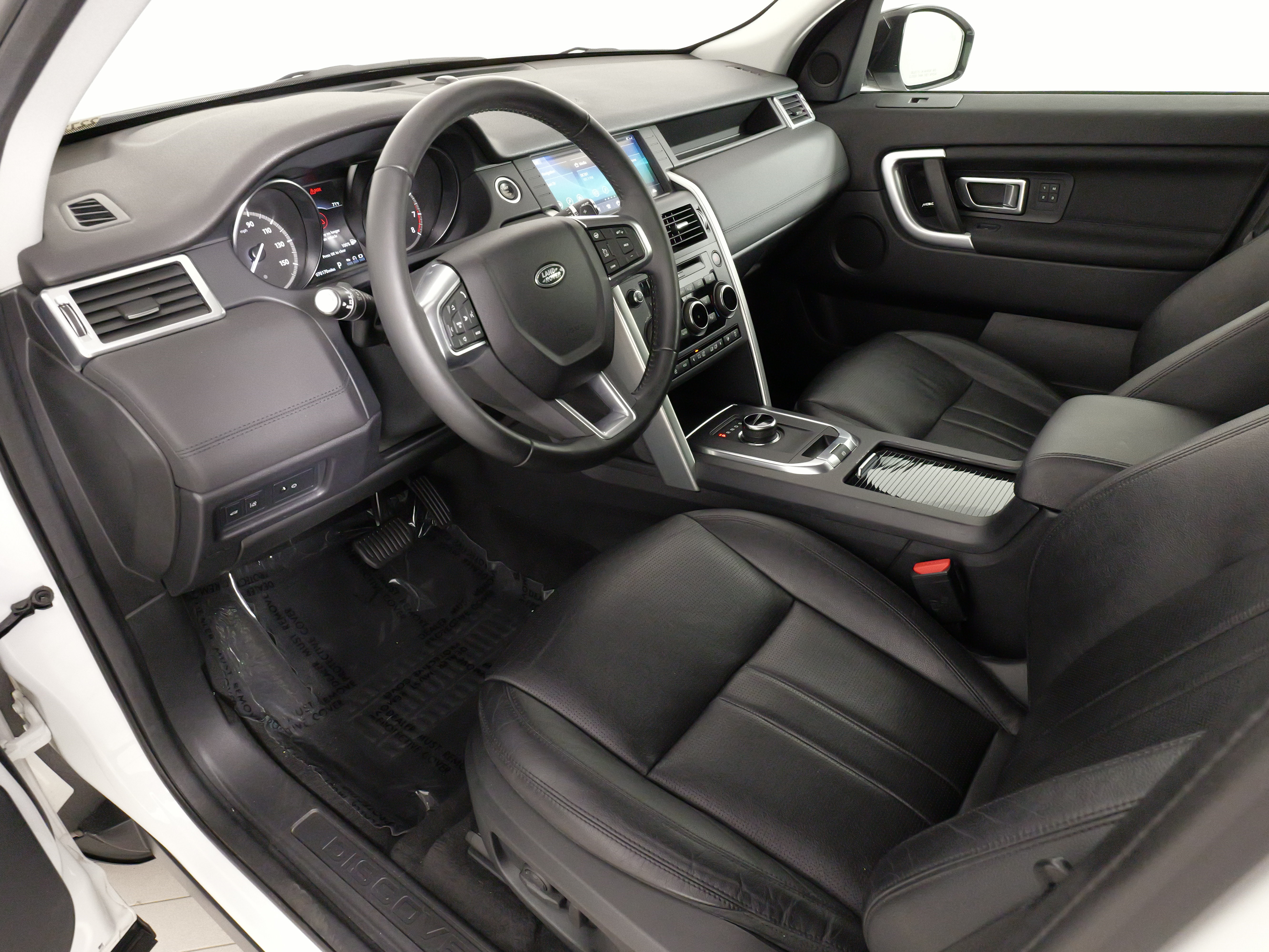Used 2018 Land Rover Discovery Sport HSE AWD/4WD image 27