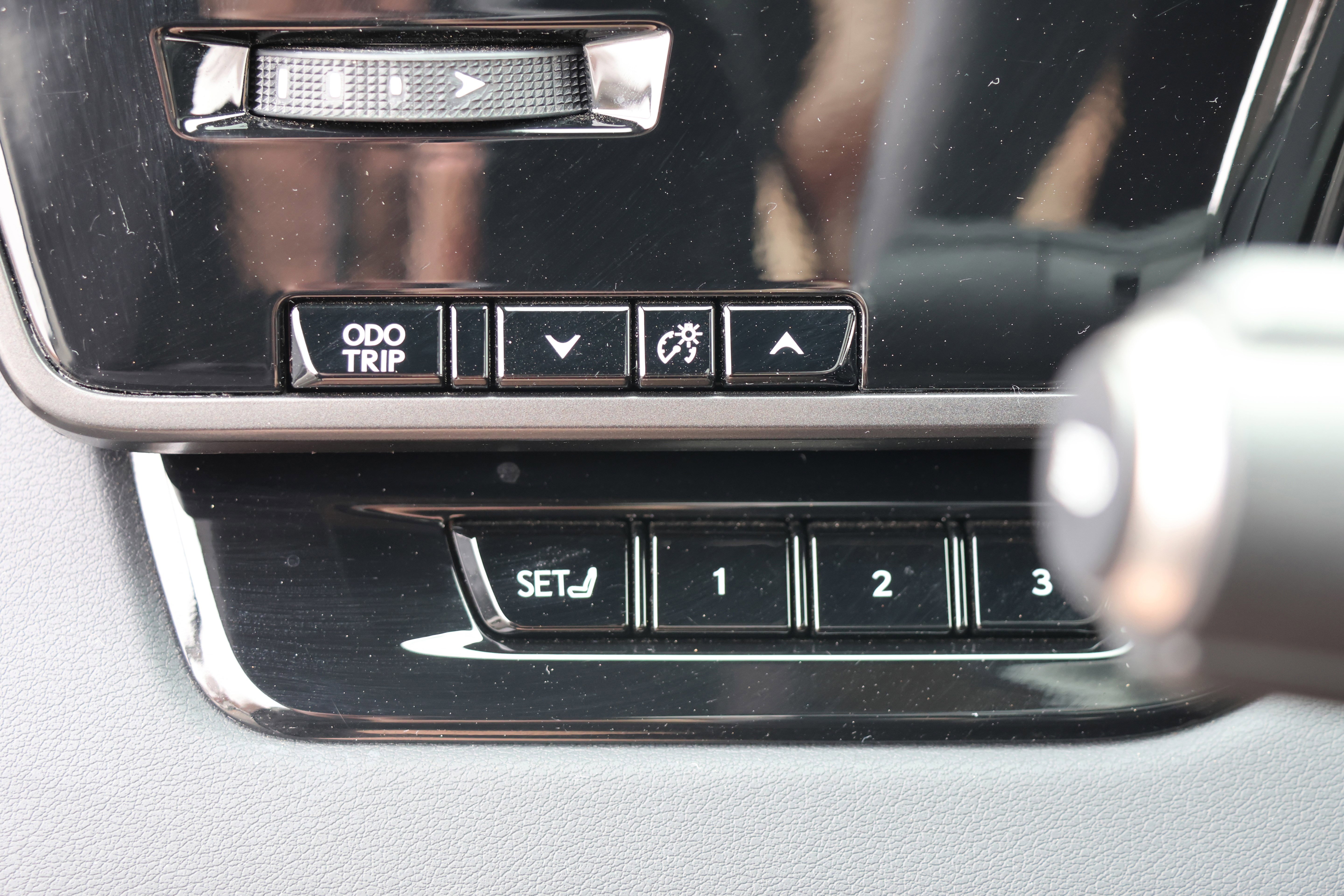 Certified 2025 Lexus RX 350 Premium Plus image 14