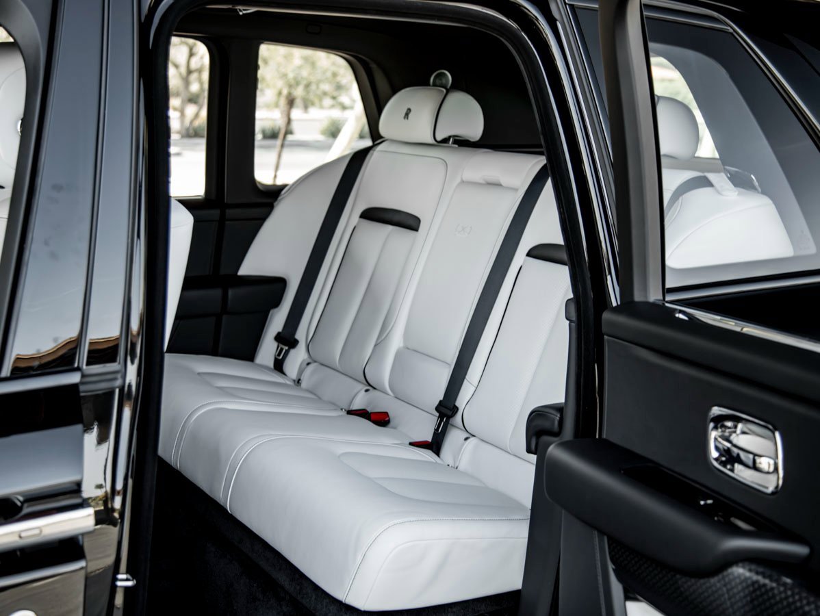 Used 2024 Rolls-Royce Cullinan Black Badge w/ Driver's Package image 7