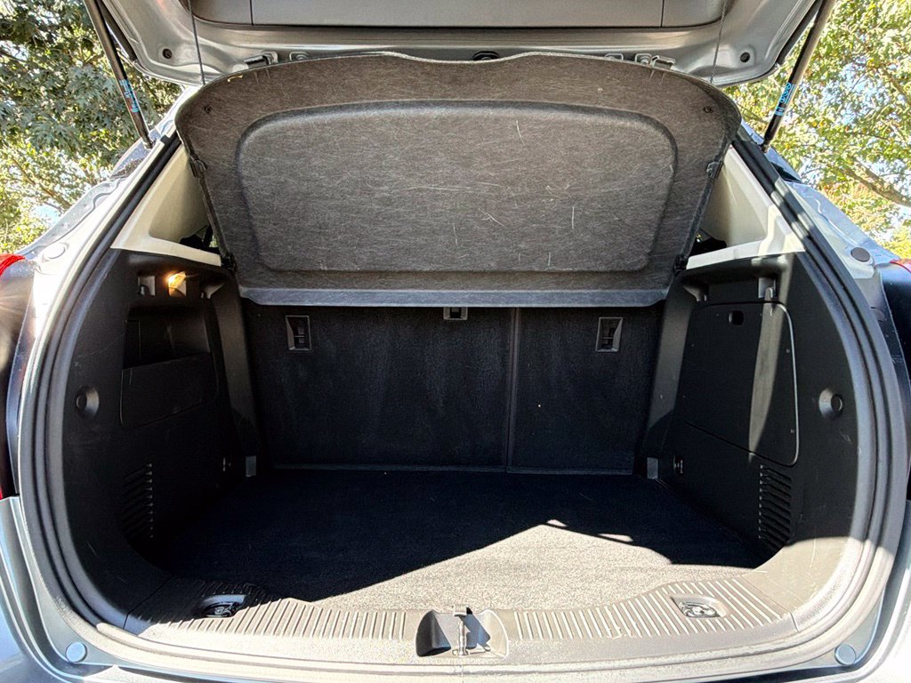 Used 2020 Buick Encore Preferred w/ LPO, Road Trip Package FWD image 32