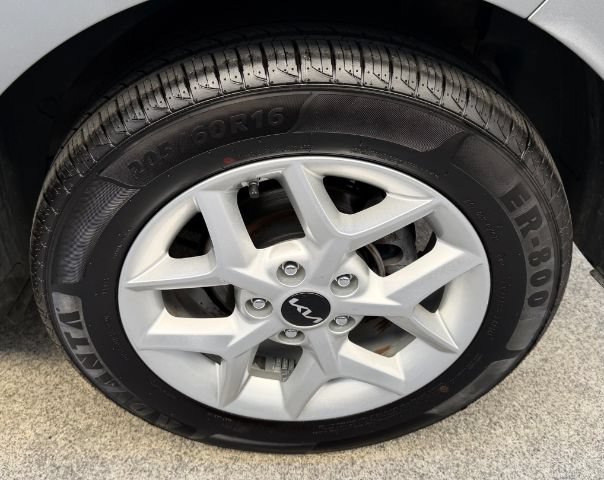 Used 2023 Kia Soul LX w/ Option Group 015 FWD image 27