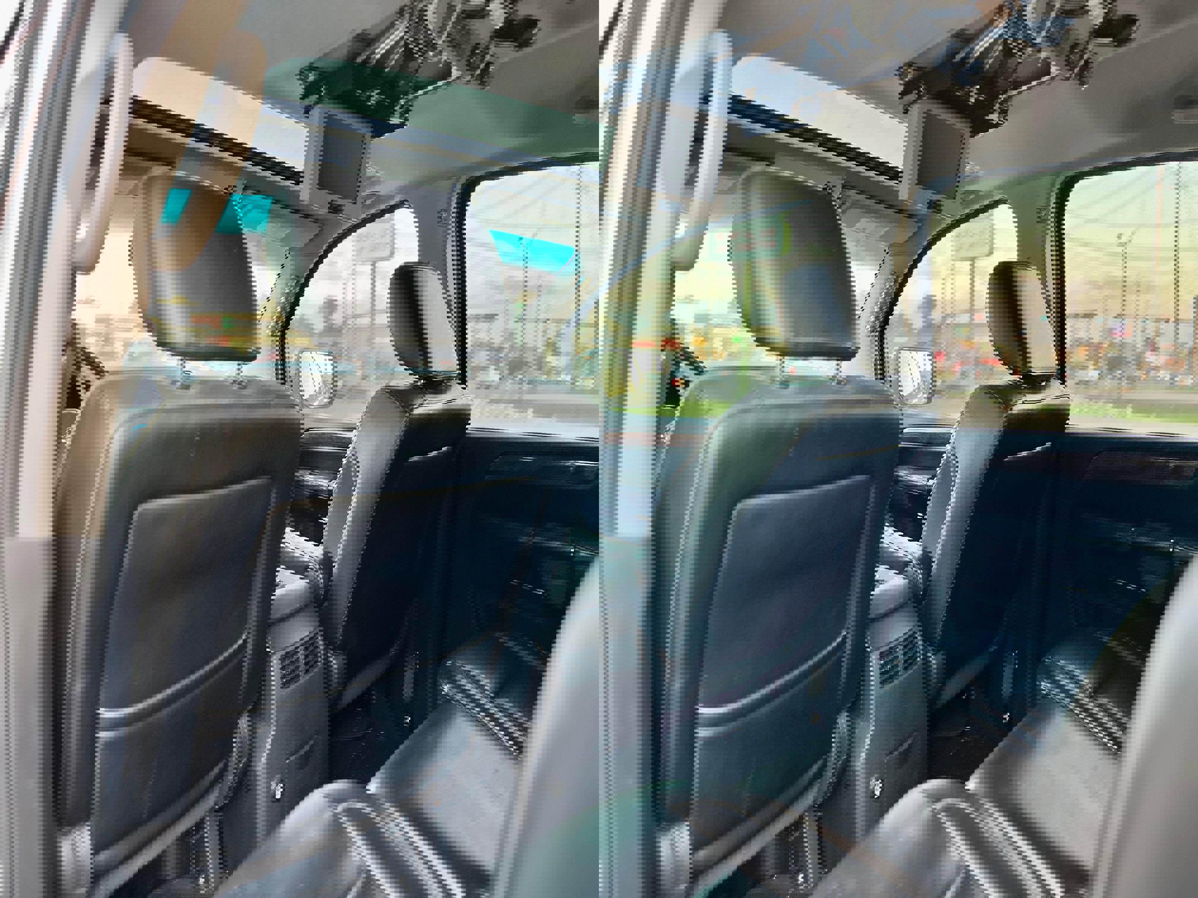 Used 2010 Nissan Armada Platinum image 7