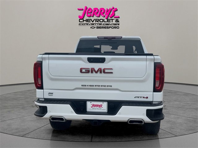 Used 2024 GMC Sierra 1500 AT4 w/ Technology Package image 4