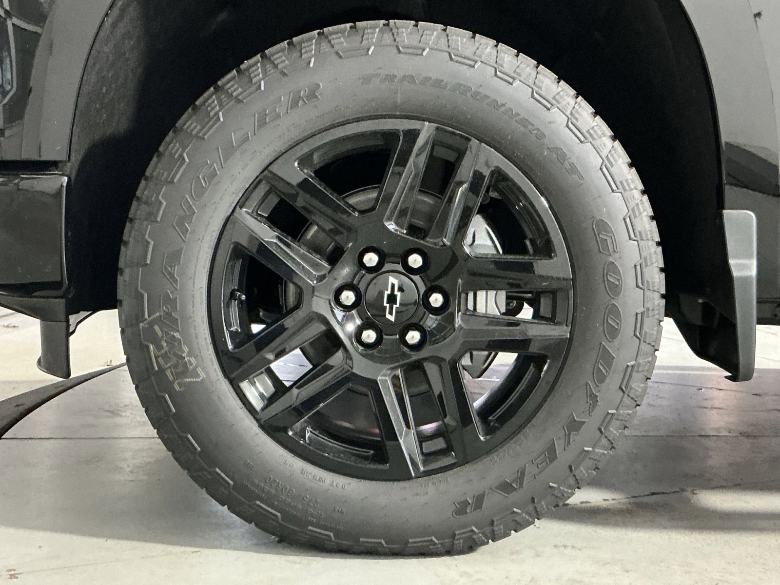 New 2026 Chevrolet Silverado 1500 Custom w/ Turbomax Blackout Package image 20