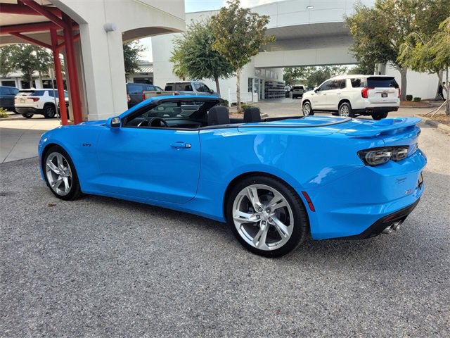 Used 2023 Chevrolet Camaro LT w/ RS Package image 9