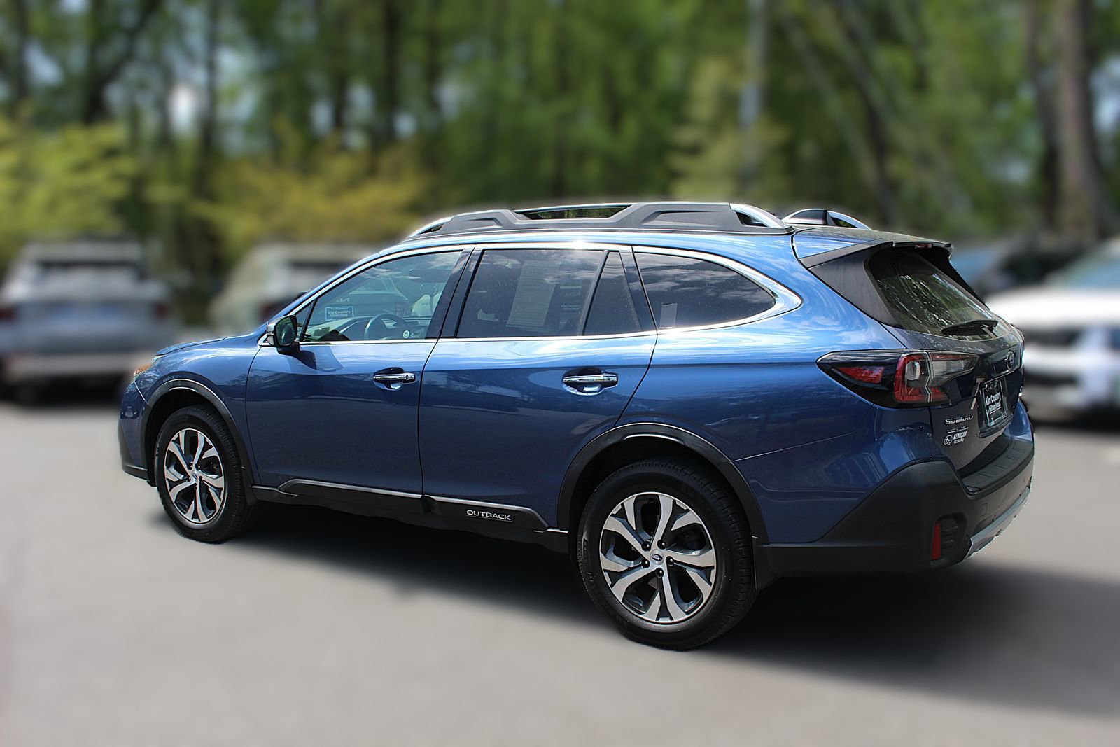 Used 2020 Subaru Outback Touring w/ Popular Package #2 image 6