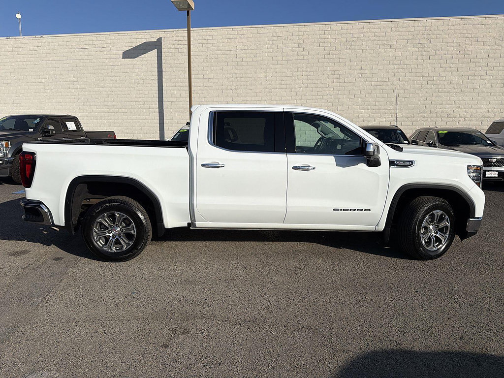 Used 2026 GMC Sierra 1500 SLT RWD image 4