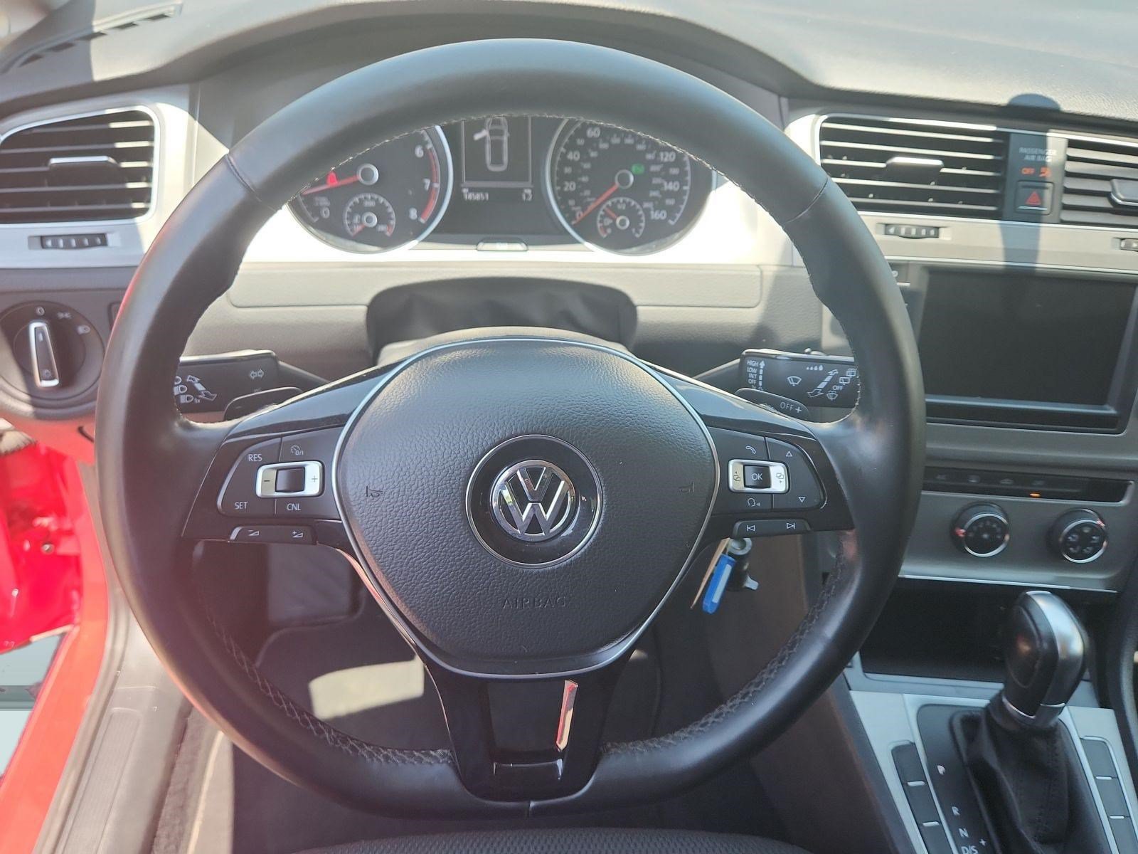 Used 2016 Volkswagen Golf S FWD image 23