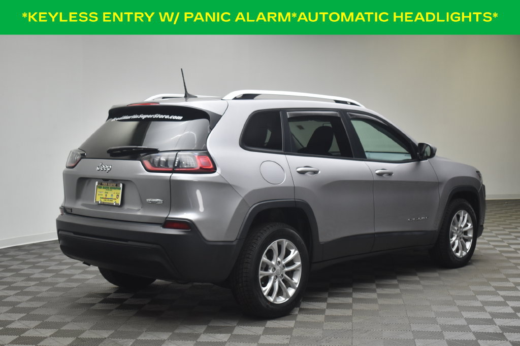 Used 2020 Jeep Cherokee Latitude FWD image 5