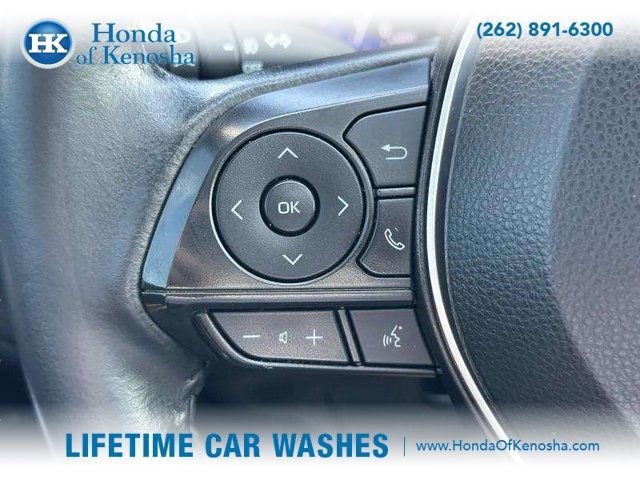Used 2022 Toyota Corolla Cross XLE w/ Convenience Package AWD/4WD image 16