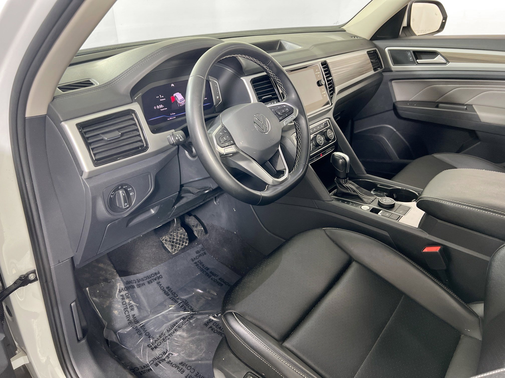 Used 2023 Volkswagen Atlas SEL image 9