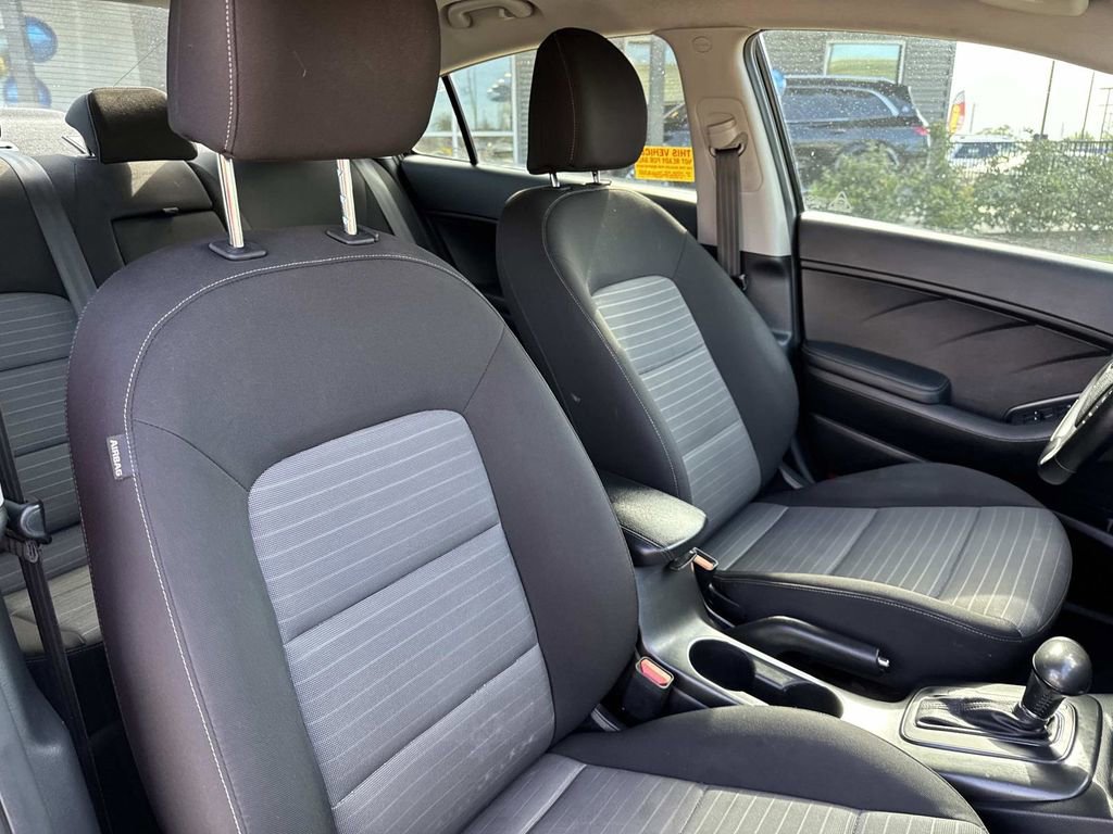 Used 2016 Kia Forte EX FWD image 11
