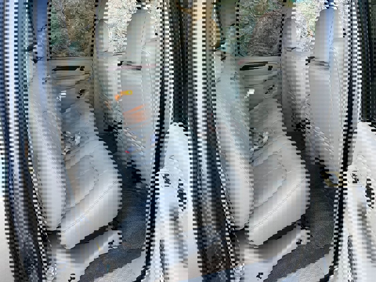 Used 2002 Cadillac Escalade EXT image 49