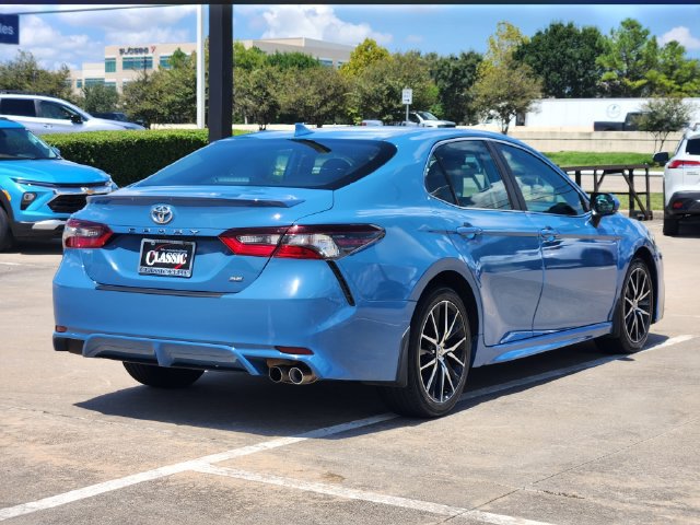 Used 2024 Toyota Camry SE FWD image 7
