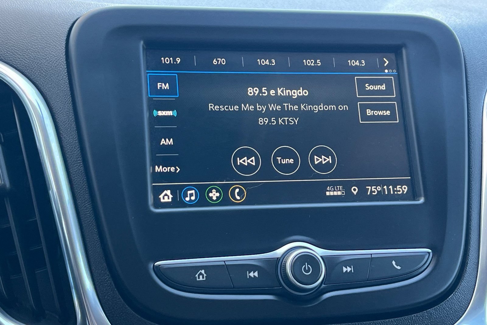 Used 2019 Chevrolet Equinox LT AWD/4WD image 15