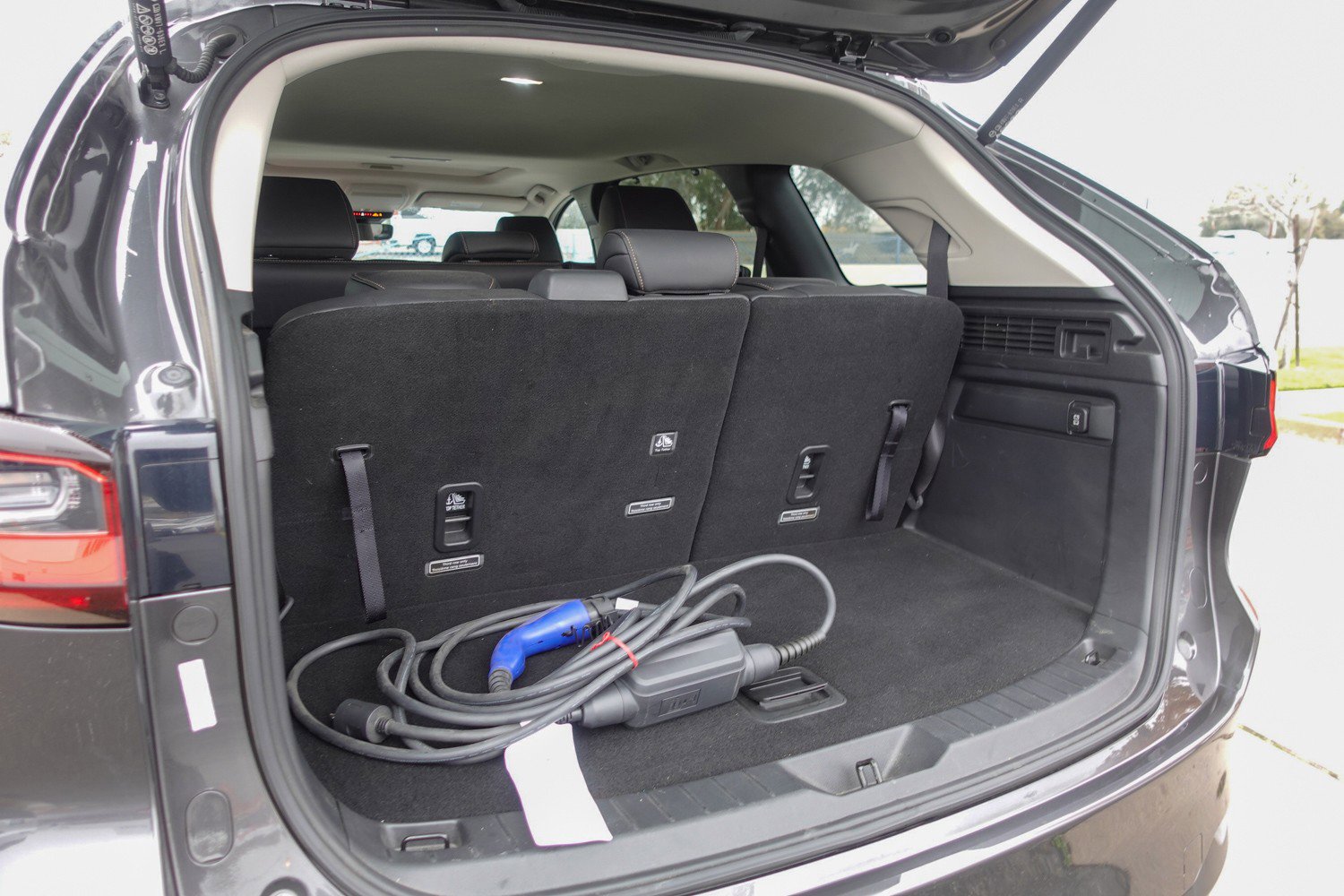 Used 2024 MAZDA CX-90 Plug-In Hybrid w/ Preferred image 26