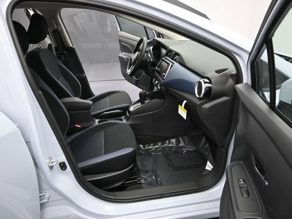 New 2025 Nissan Versa SV w/ Trunk Package FWD image 25