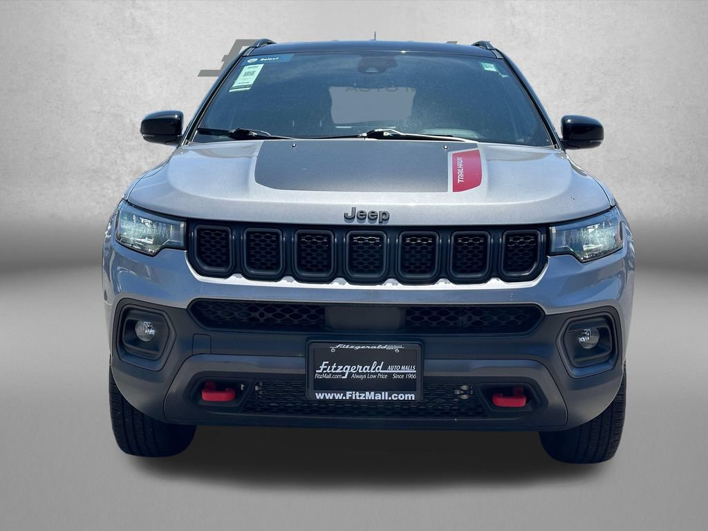 Used 2024 Jeep Compass Trailhawk AWD/4WD video 2