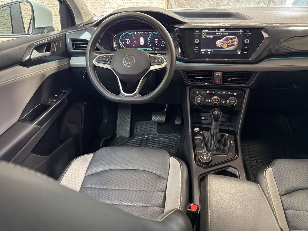 Used 2022 Volkswagen Taos SEL image 15