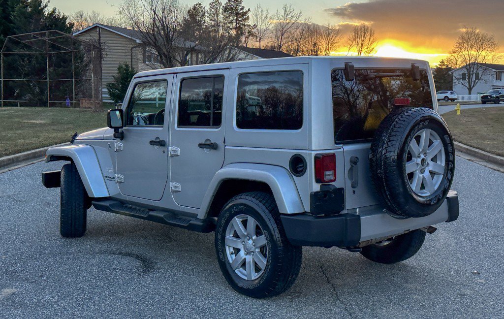 Used 2012 Jeep Wrangler Unlimited Sahara w/ Dual Top Group image 11