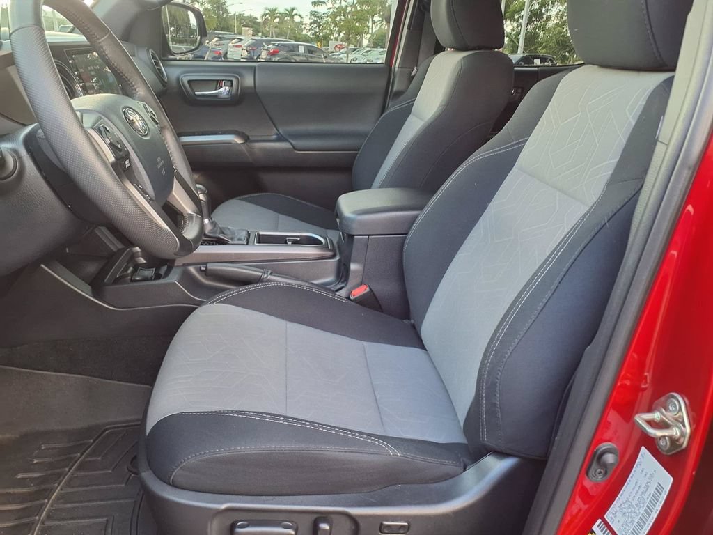 Used 2020 Toyota Tacoma TRD Sport RWD image 23