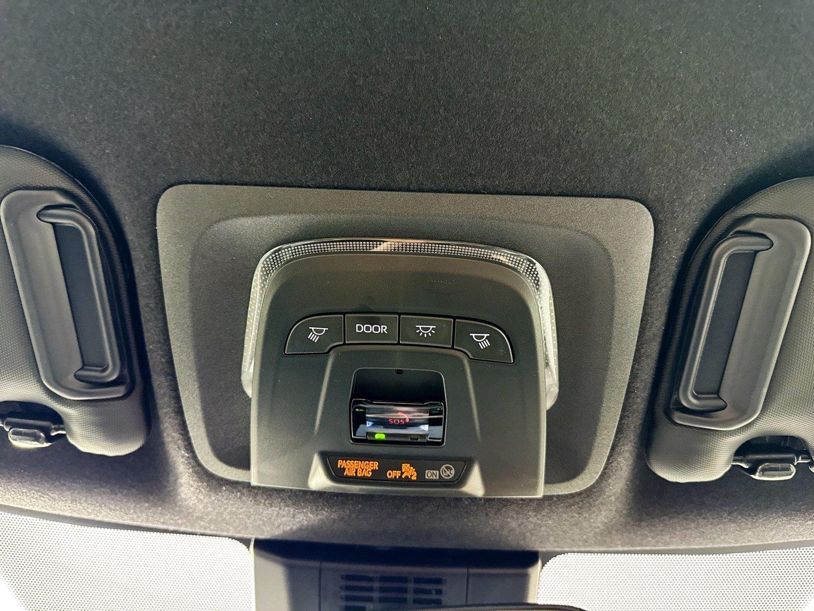 New 2026 Toyota Corolla SE FWD image 15