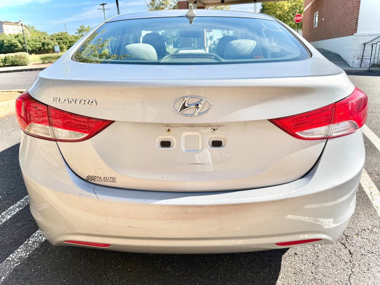Used 2012 Hyundai Elantra GLS image 10
