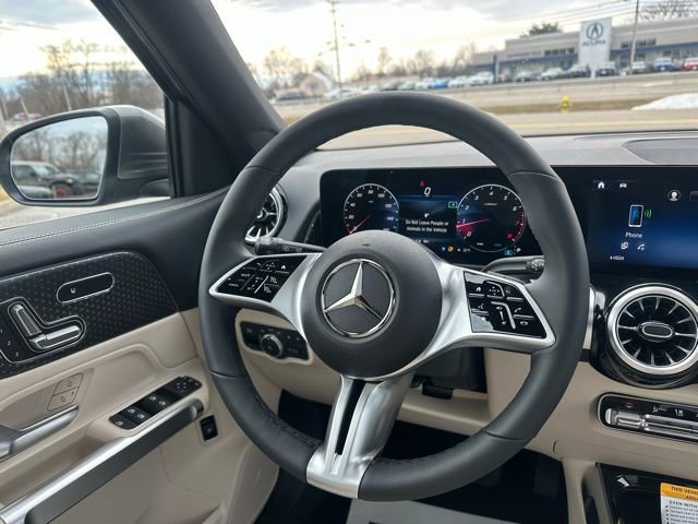 New 2026 Mercedes-Benz GLB 250 4MATIC image 32