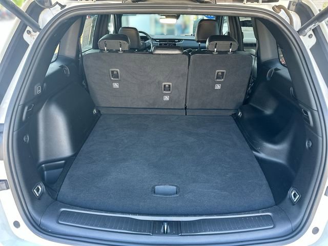 Used 2022 Jeep Grand Cherokee Altitude AWD/4WD image 25