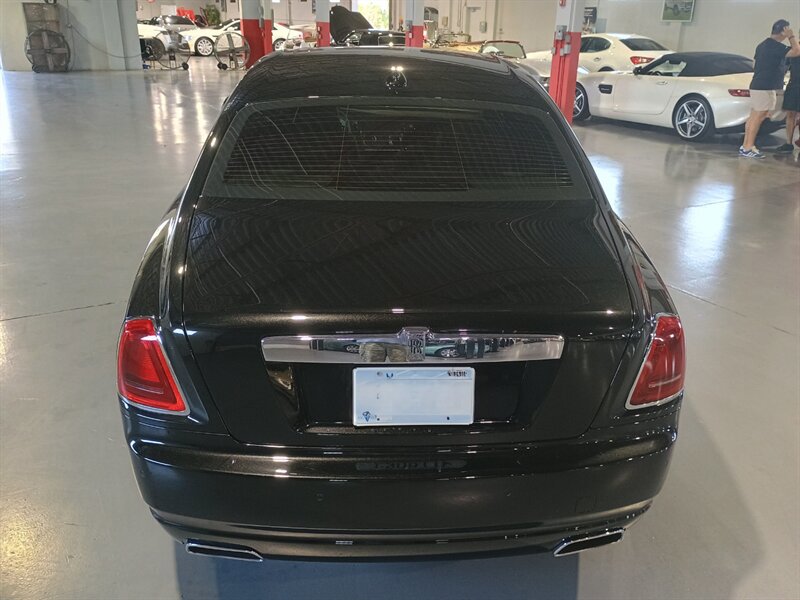 Used 2014 Rolls-Royce Ghost RWD image 5