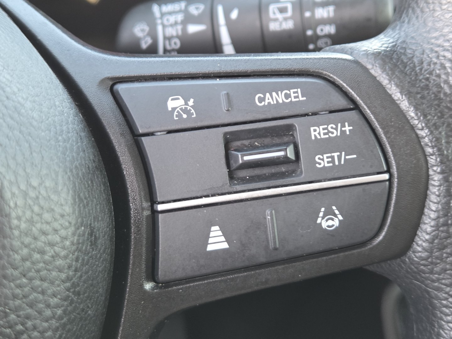 Used 2024 Honda CR-V EX image 8