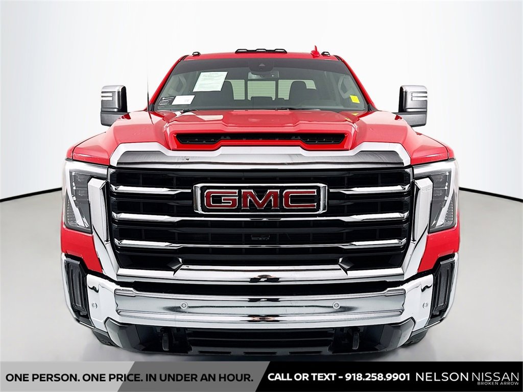 Used 2024 GMC Sierra 2500 SLT w/ SLT Premium Package image 2